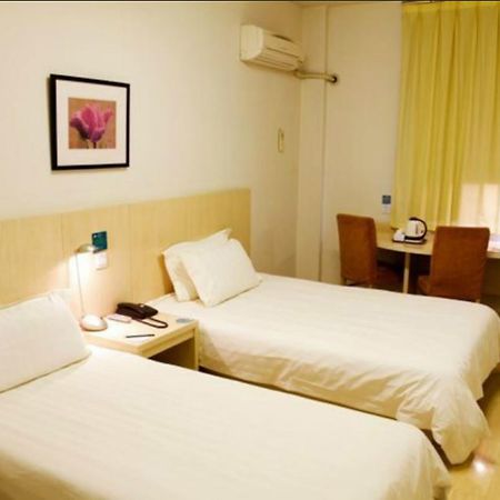 Magnolia Business Hotel Xining Railway Station Grand Cross Mojia Street Zewnętrze zdjęcie