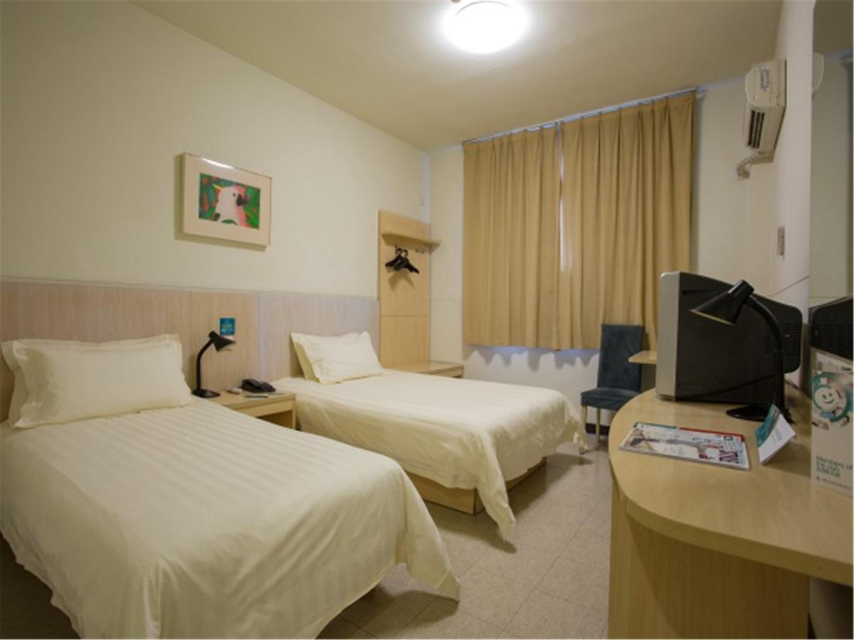 Magnolia Business Hotel Xining Railway Station Grand Cross Mojia Street Zewnętrze zdjęcie