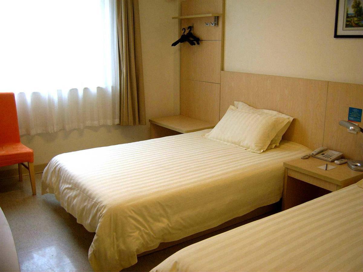 Magnolia Business Hotel Xining Railway Station Grand Cross Mojia Street Zewnętrze zdjęcie